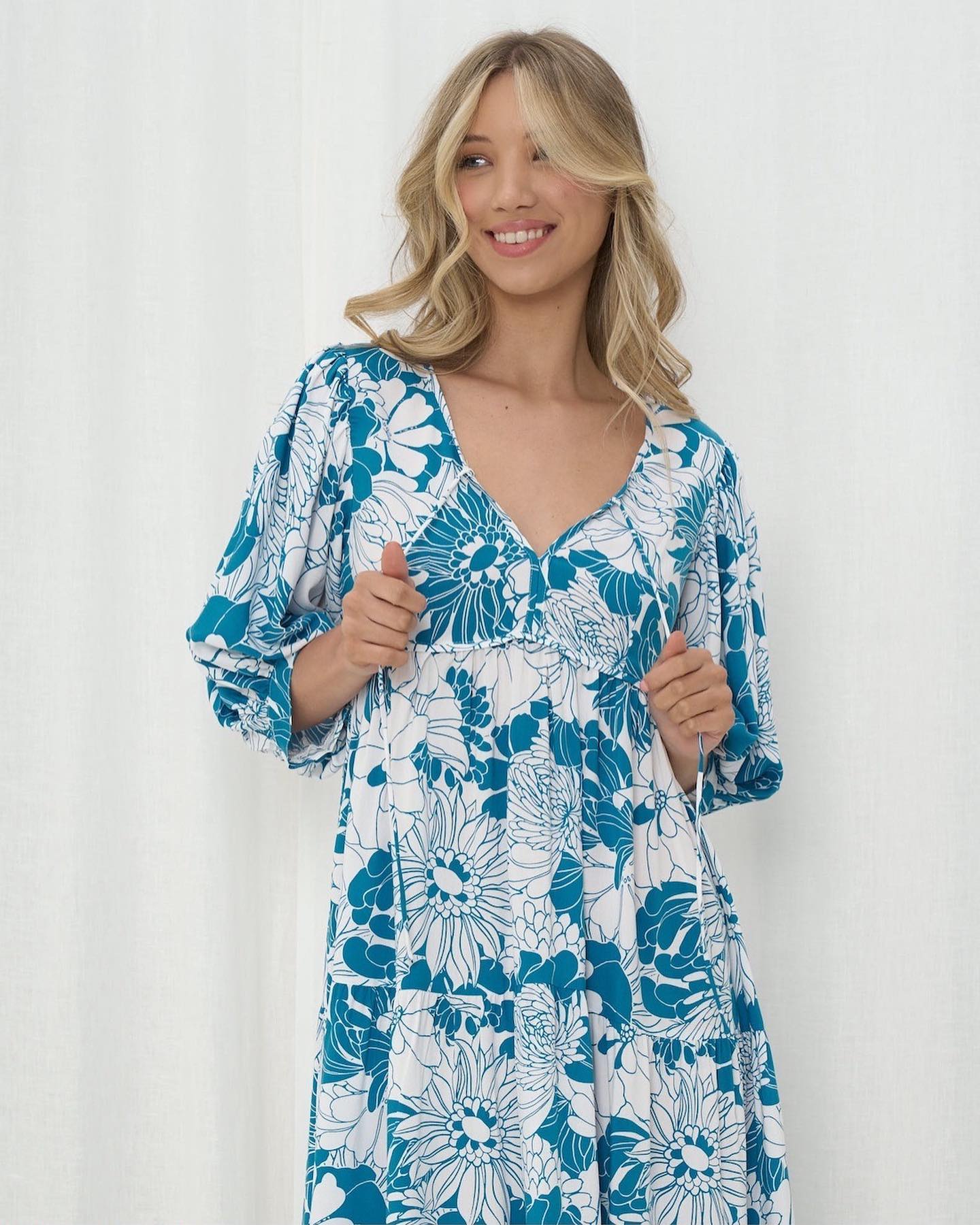 Bounty Dress - Dhalia